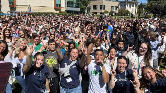 Group photo of Orientation leaders and students.